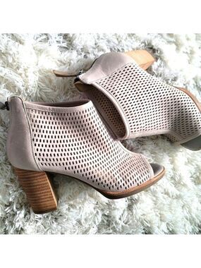 Geox Espira Cali 1 Bootie Grey Size 37